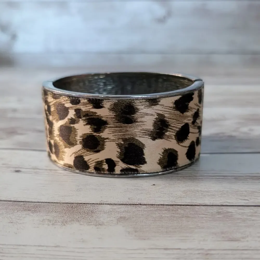 Vintage Chunky Hinged Bracelet Animal Print - Fair Condition